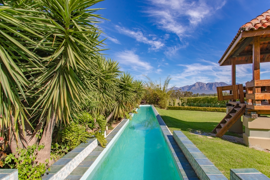5 Bedroom Property for Sale in Winelands Western Cape